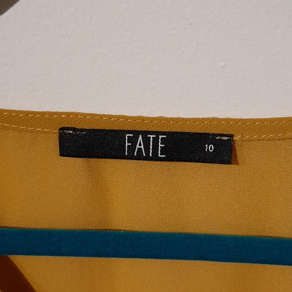 Fate Blouse - Picture 2 of 4